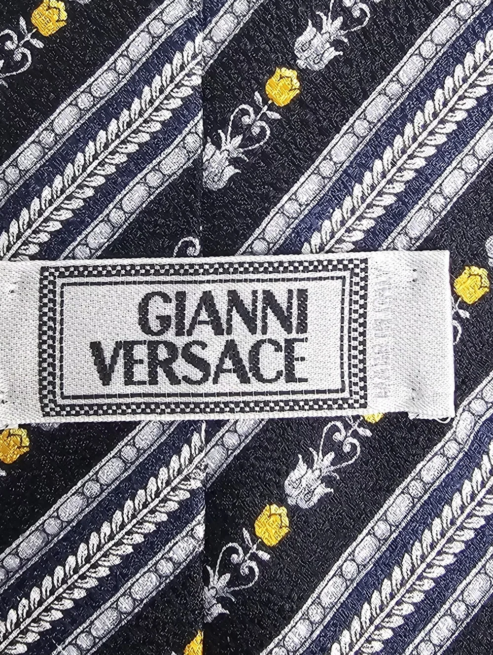 Gianni Versace Men's 100% Silk Tie Black Silver Gold Medusa Floral Italy